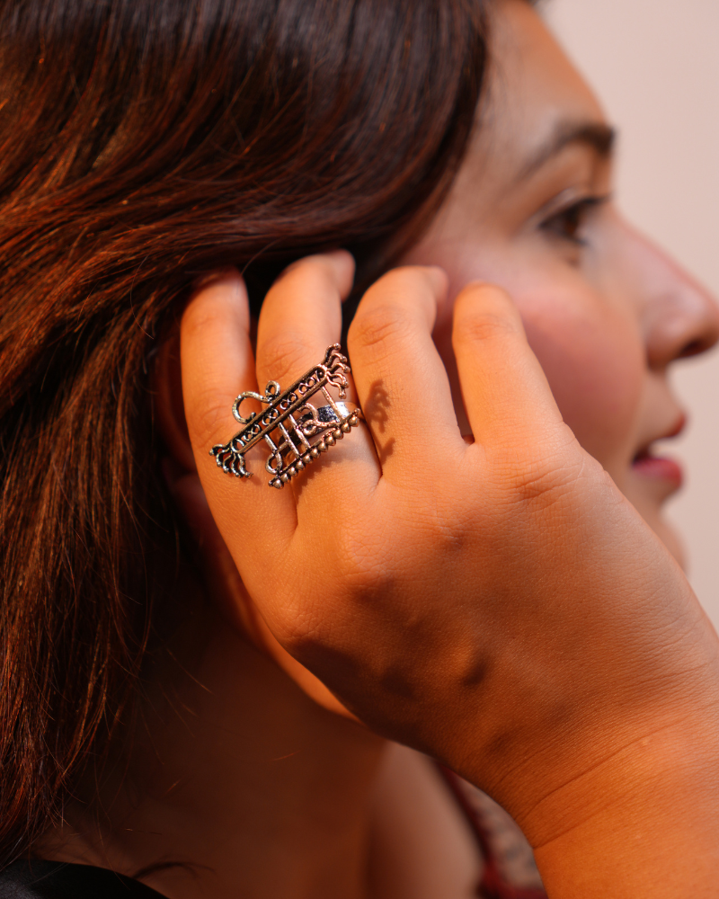 Meera Oxodised Ring