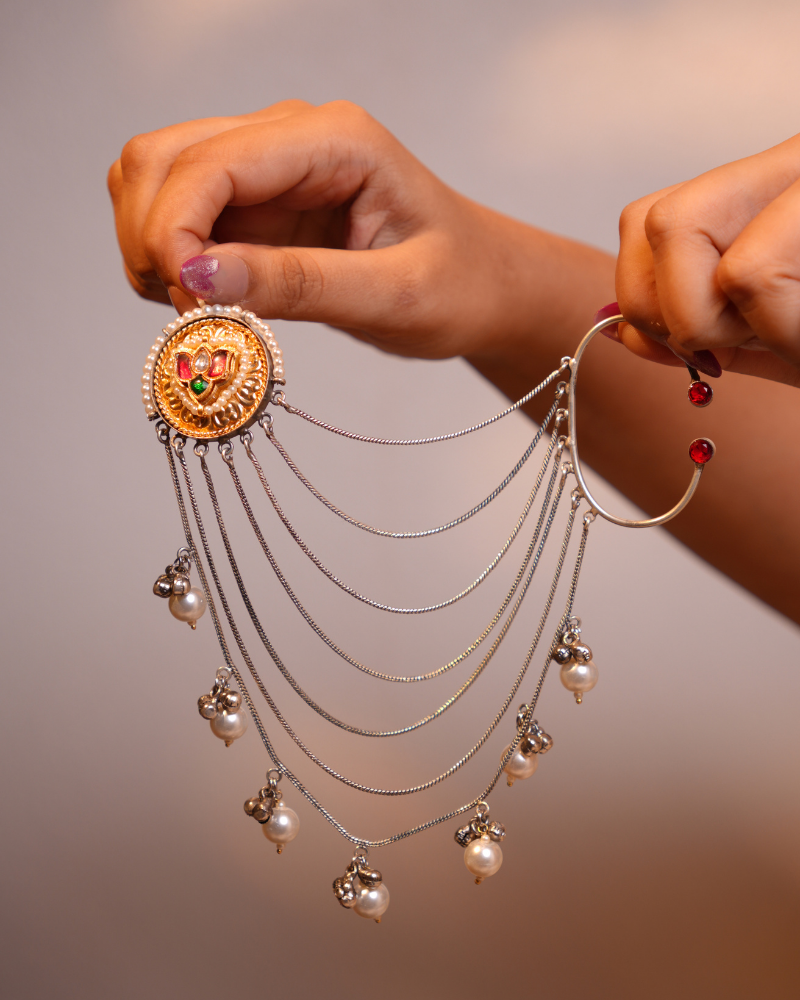 Oxodised Earcuff with Pachi Kundan Ear chains ( 2 Pieces Kan Chains)